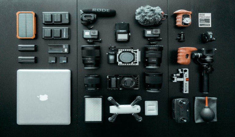 ALQUILER DE EQUIPO AUDIOVISUAL
