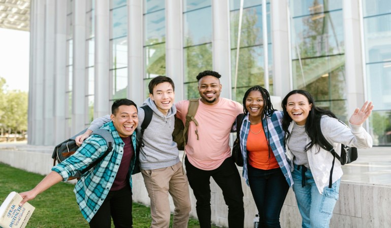 VIAJES EDUCATIVOS (IDIOMAS, UNIVERSIDADES)