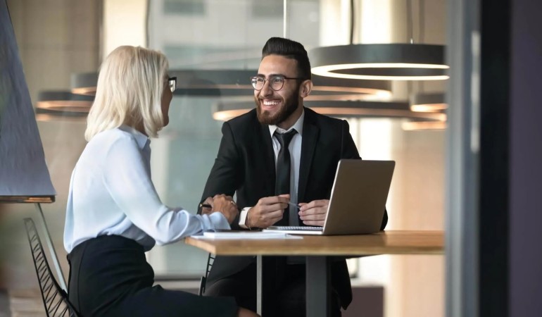 CONSULTORÍA EMPRESARIAL (FINANZAS, RRHH, MARKETING)